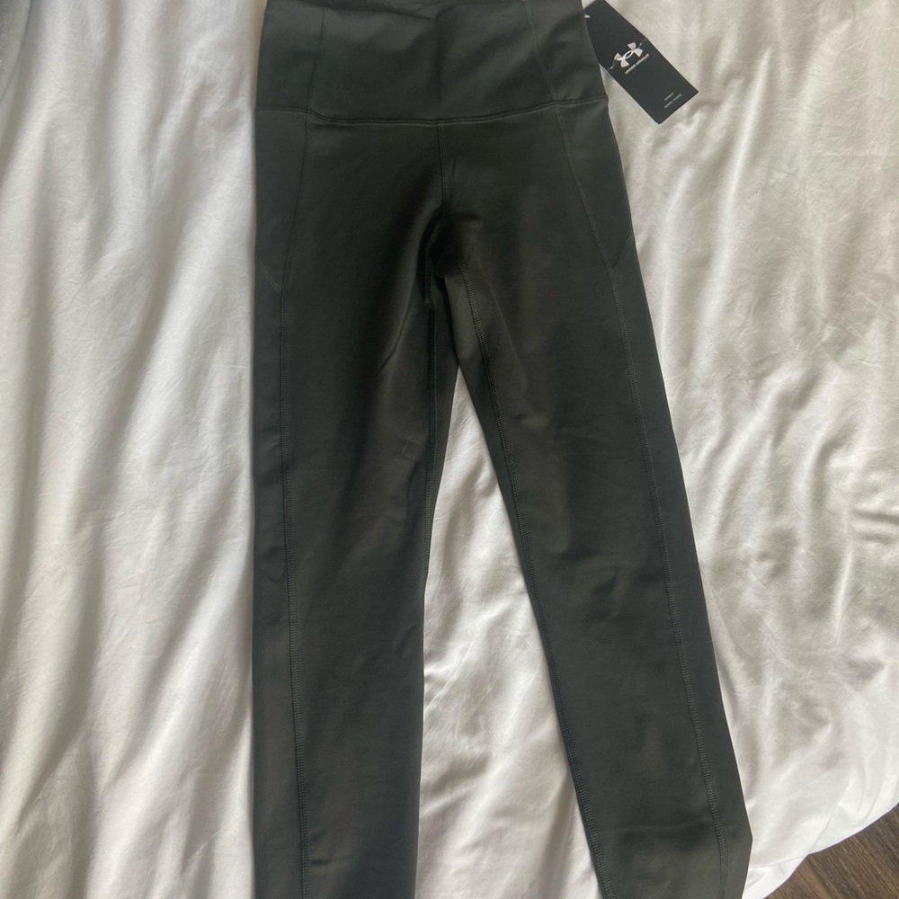 XS Green Under Armour High Rise Ankle Legging “Reflect Ankle Legging”